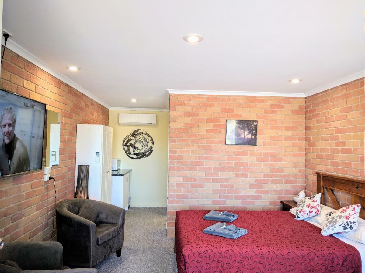 Travellers Inn Kaniva Экстерьер фото