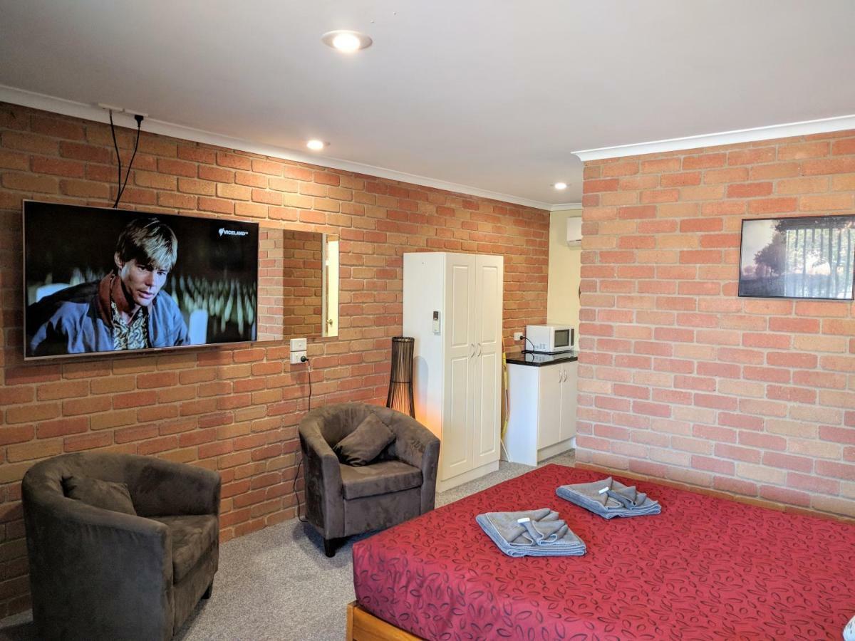 Travellers Inn Kaniva Экстерьер фото