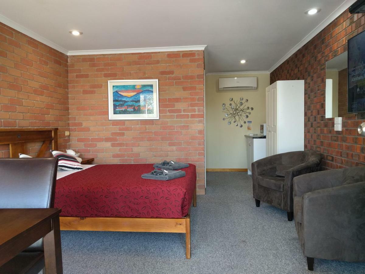 Travellers Inn Kaniva Экстерьер фото