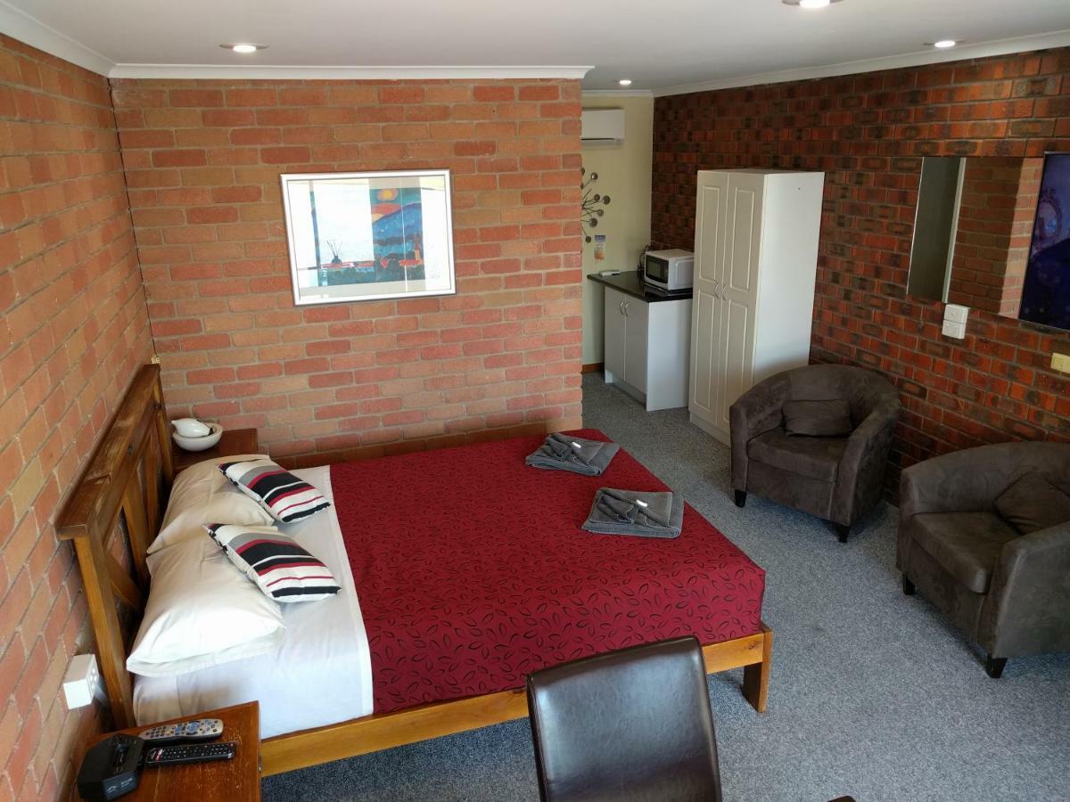 Travellers Inn Kaniva Экстерьер фото