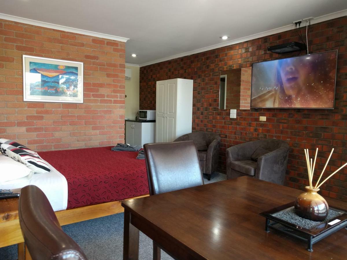 Travellers Inn Kaniva Экстерьер фото