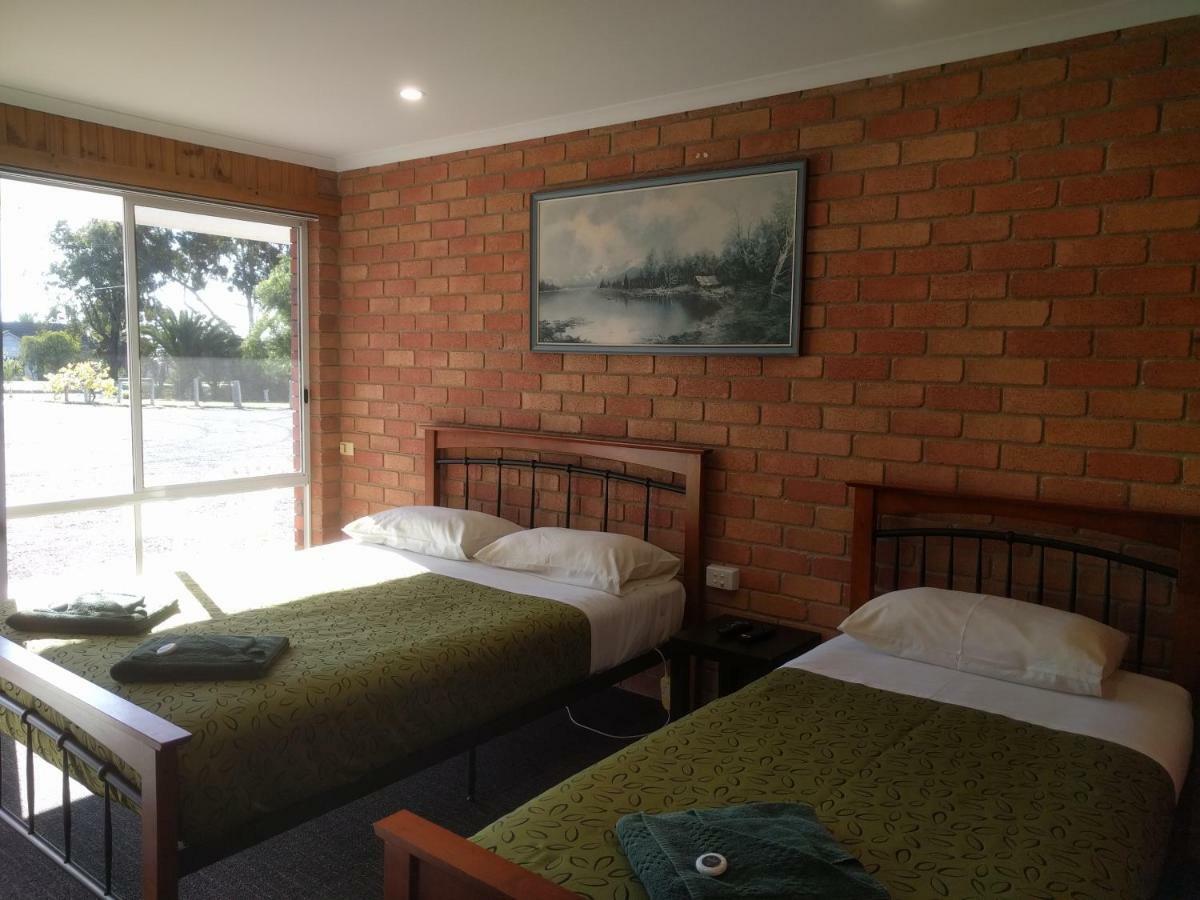 Travellers Inn Kaniva Экстерьер фото