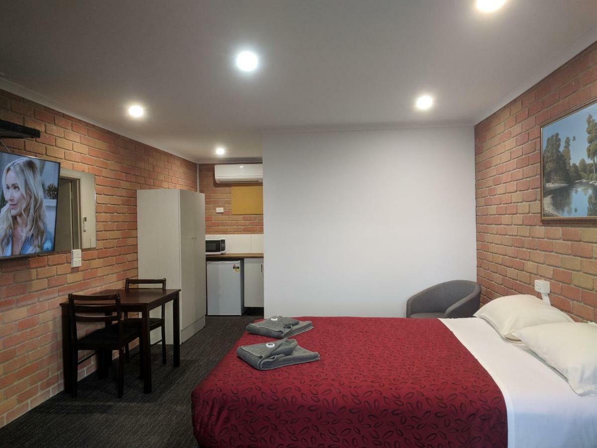 Travellers Inn Kaniva Экстерьер фото